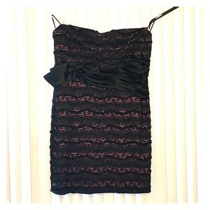 Strapless formal dress